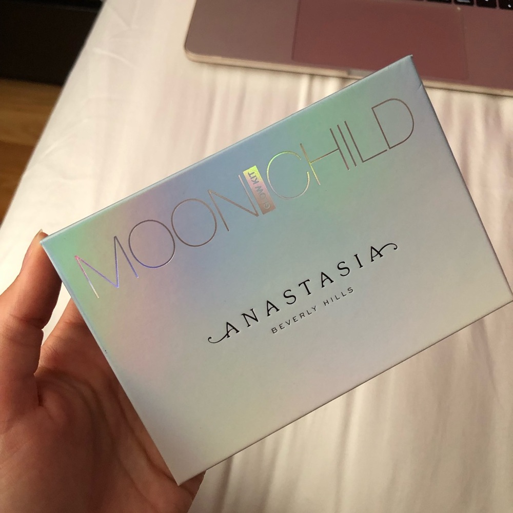 Anastasia Beverly Hills Moonchild Glow Kit
